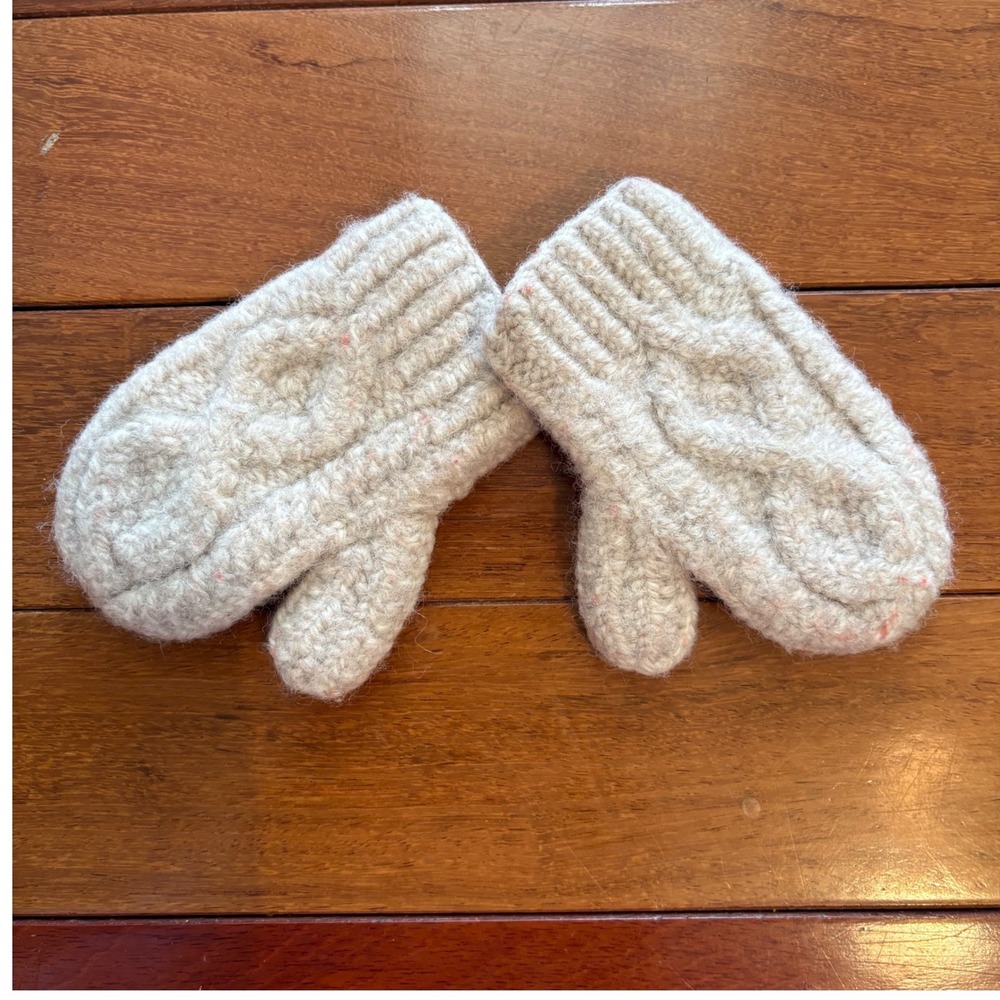 Handmade Infant ‎ Cable Knit Mittens Oatmeal Beige Speckled Wool Blend Mittens